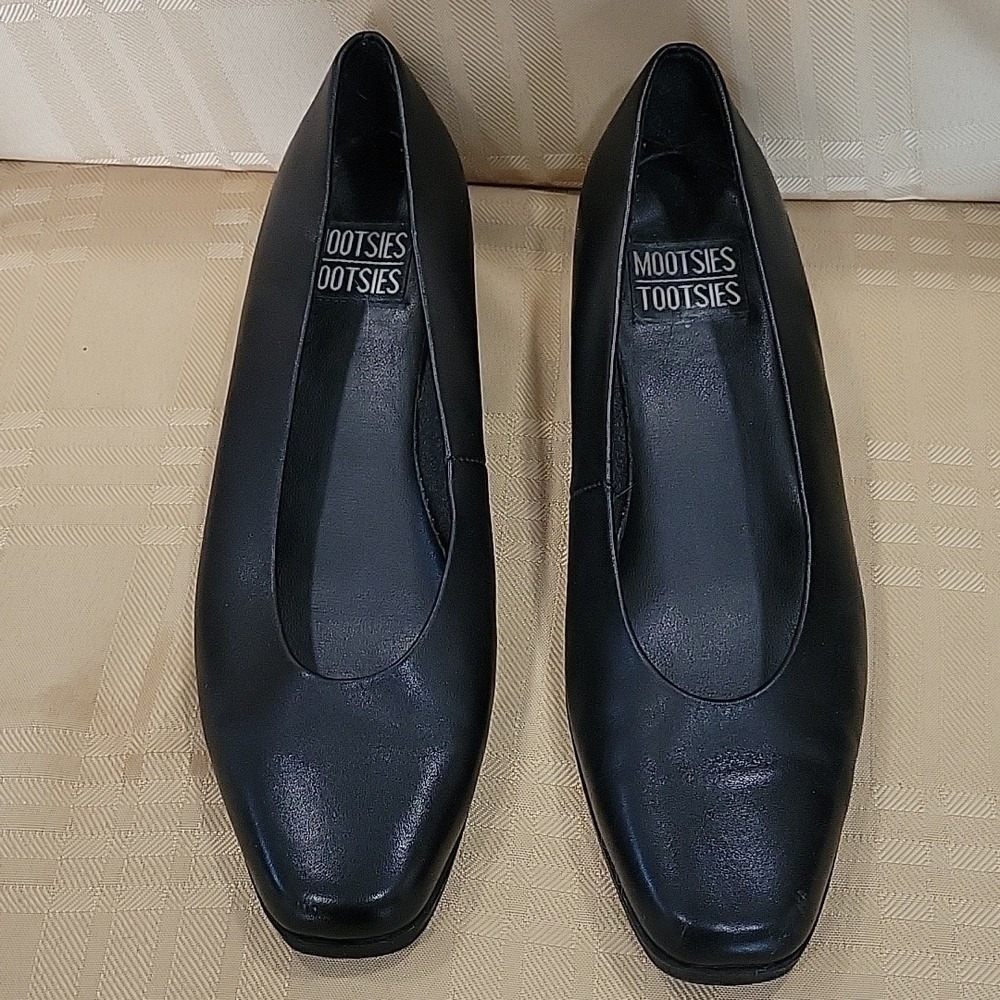 Mootsies Tootsies Pumps Womens 9.5M Black Low Block Heel Square Toe Dress Shoes